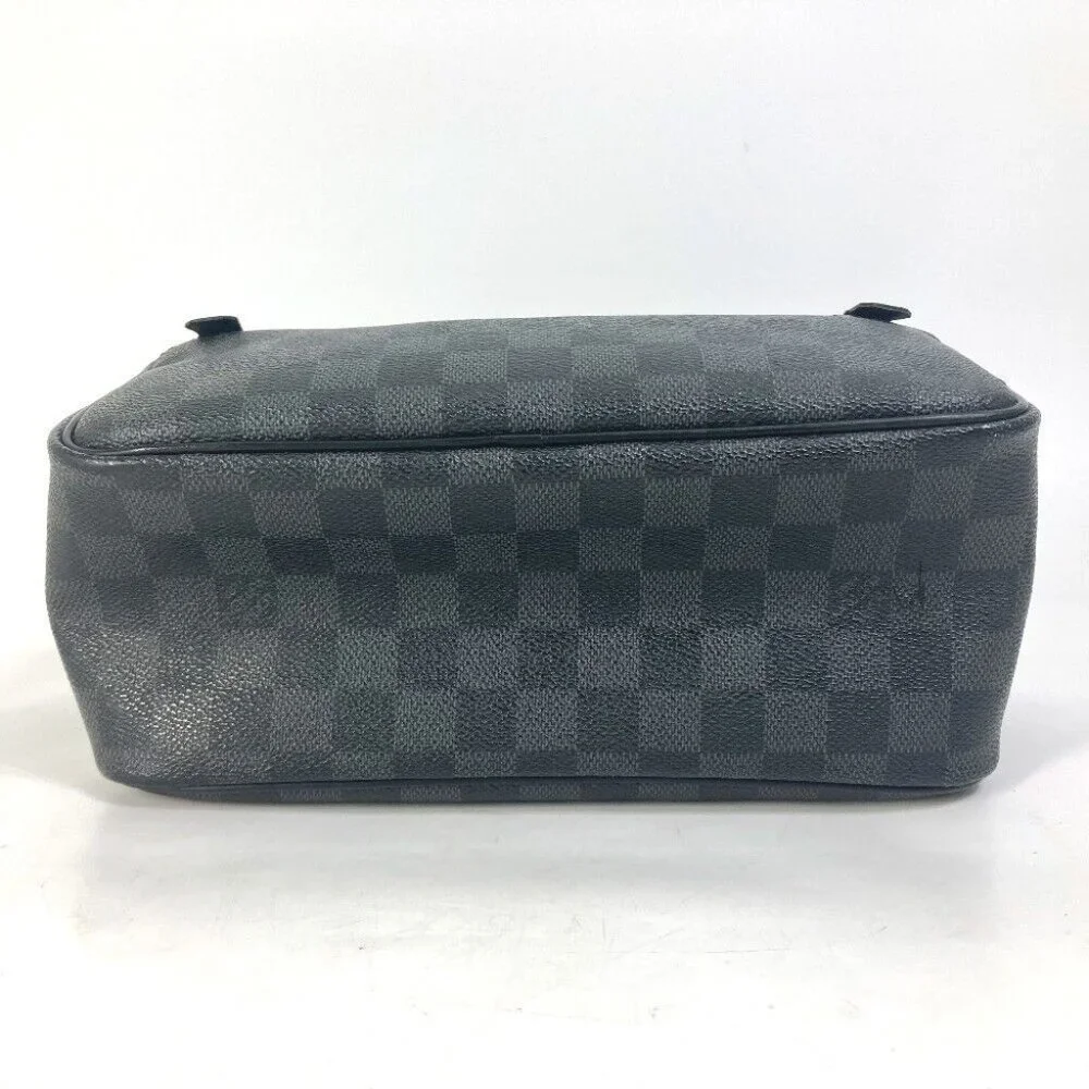LOUIS VUITTON Damier Graphite C Cracking pouch Makeup pouch Cosmetics Pouch